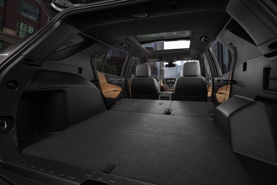 Детали интерьера Chevrolet Equinox 2017 года  (фото 6 из 29)